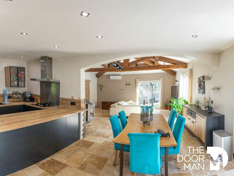 Villa - 167 m² - 6 pièces