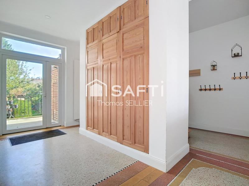 Maison - 297 m² - 14 pièces