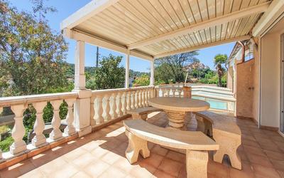 Villa - 201 m² - 8 pièces