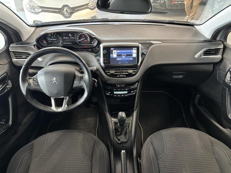 Peugeot 208 1.2i PureTech 12v - 82 Berline Allure Phase 2