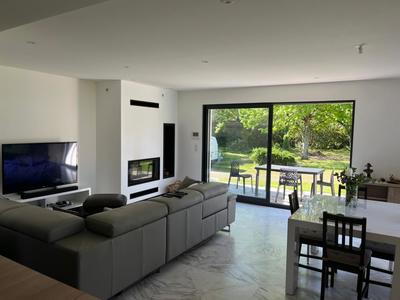 Maison - 141 m² - 6 pièces