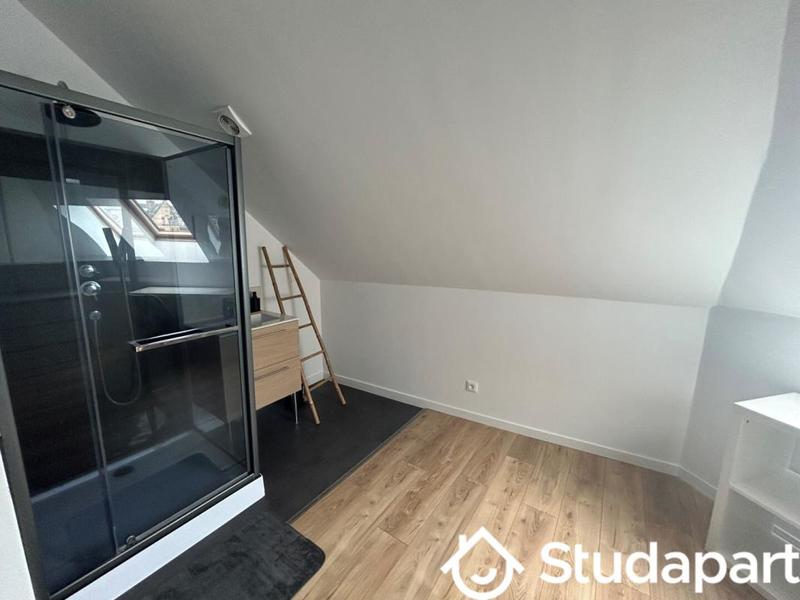 Chambre - 19 m² - 1 pièce