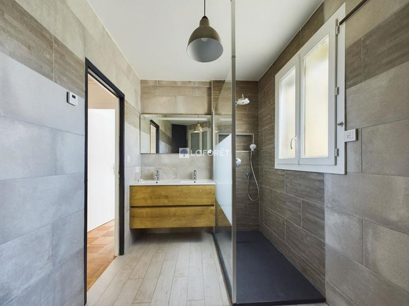 Maison - 128 m² - 7 pièces