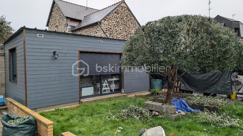 Maison traditionnelle - 95 m² - 5 pièces