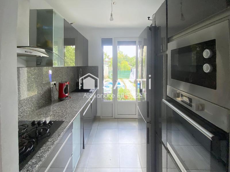 Maison - 85 m² - 5 pièces