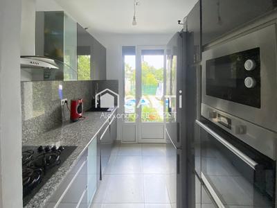 Maison - 85 m² - 5 pièces