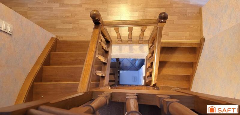 Maison - 140 m² - 7 pièces