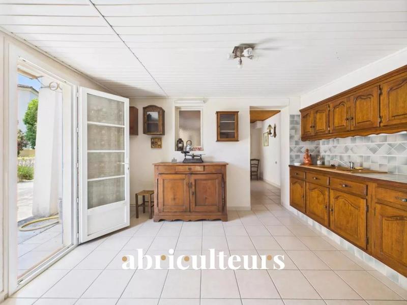 Maison - 94 m² - 5 pièces