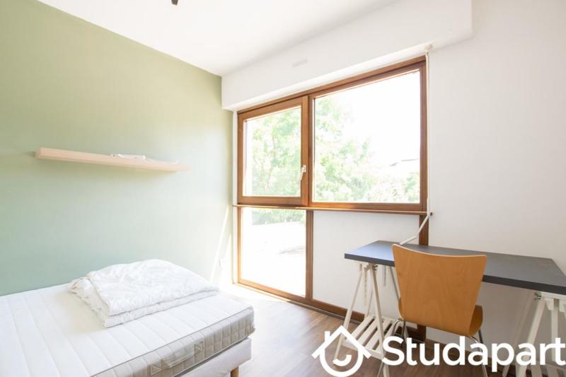 Chambre - 10 m² - 1 pièce