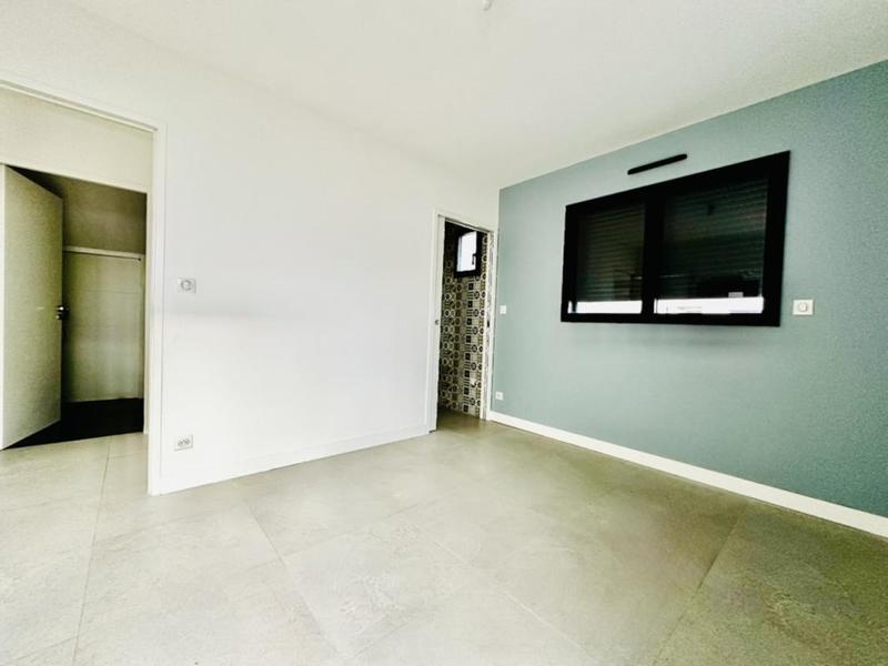 Pavillon - 136 m² - 7 pièces