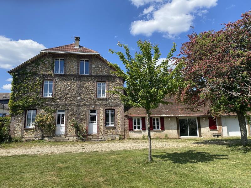 Maison de maîtres - 250 m² - 10 pièces