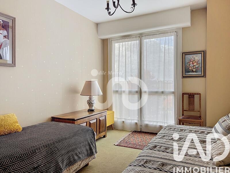 Appartement - 92 m² - 5 pièces