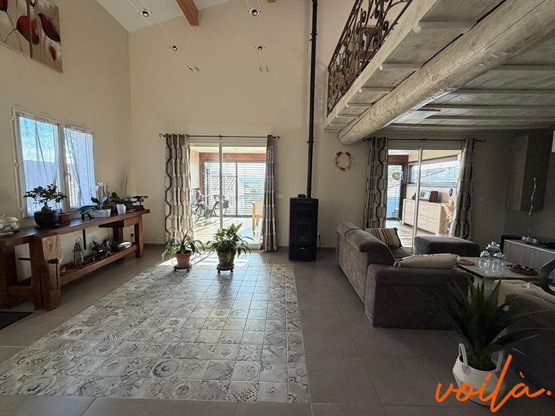 Maison - 182 m² - 5 pièces