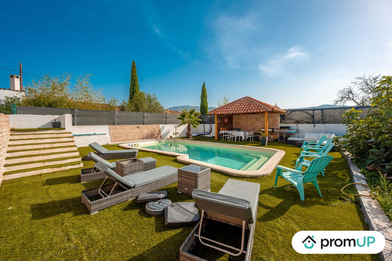 Maison - 190 m² - 6 pièces