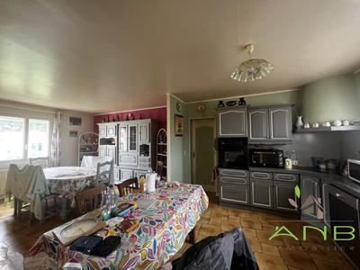 Maison - 146 m² - 5 pièces