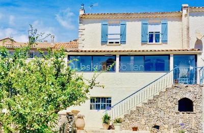 Maison en pierre - 185 m² - 9 pièces