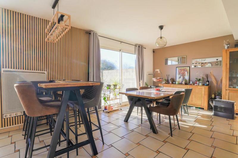 Maison - 122 m² - 7 pièces