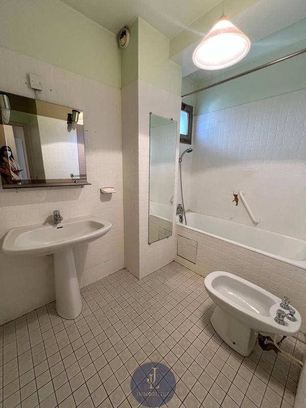 Appartement - 101 m² - 3 pièces