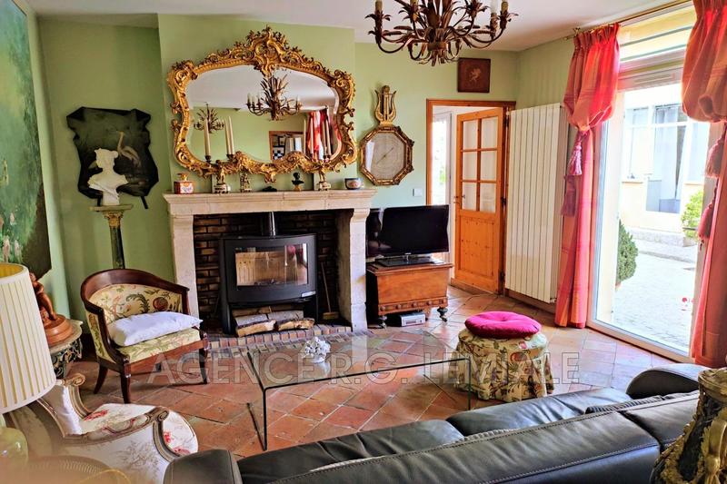 Maison - 331 m² - 10 pièces