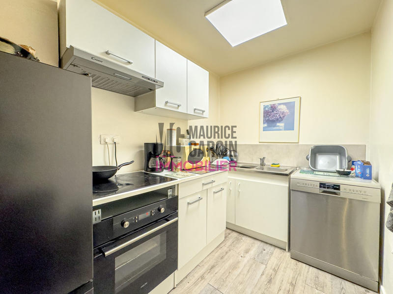 Maison - 240 m² - 7 pièces