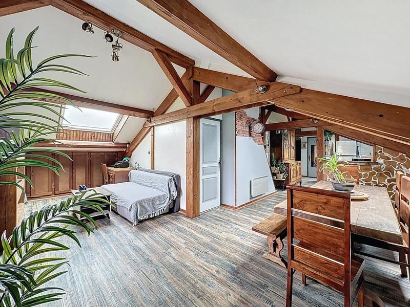 Appartement - 100 m² - 4 pièces