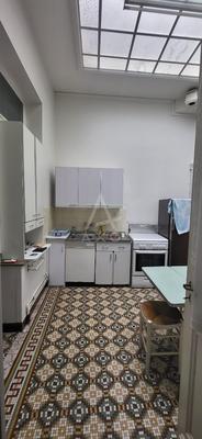 Maison - 440 m² - 14 pièces