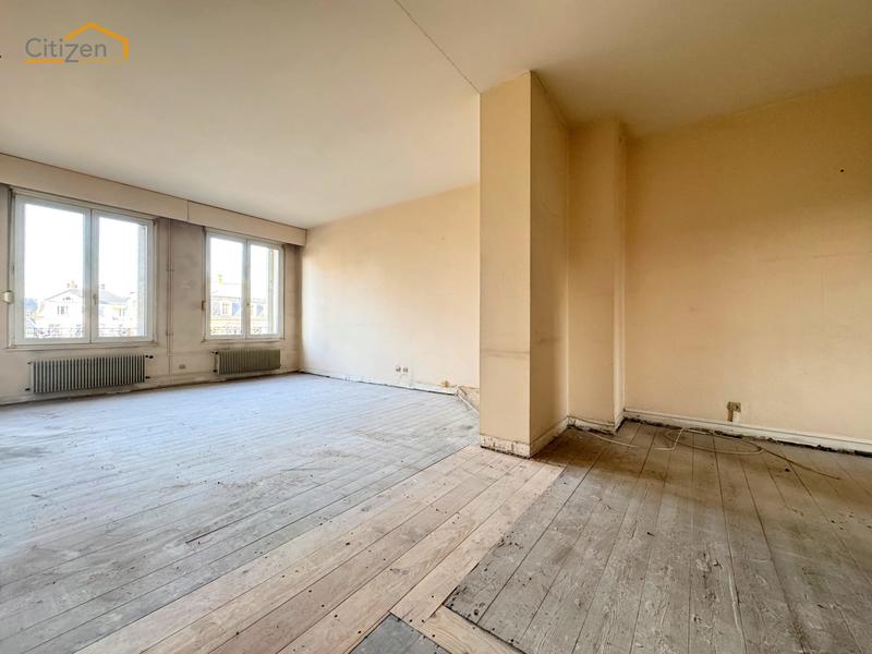 Appartement - 144 m² - 5 pièces