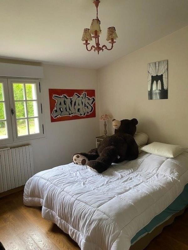 Maison - 270 m² - 10 pièces