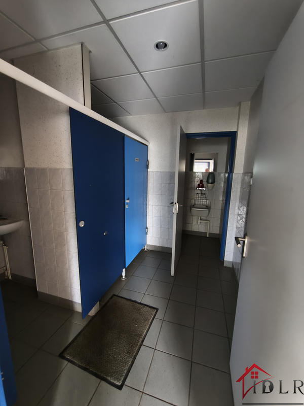 Local d'activités - 187 m²