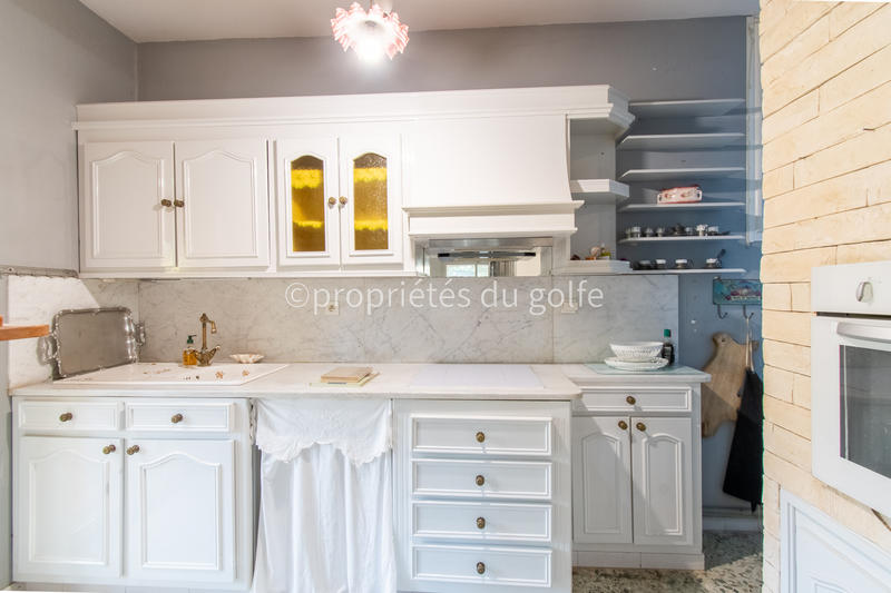 Maison - 200 m² - 7 pièces