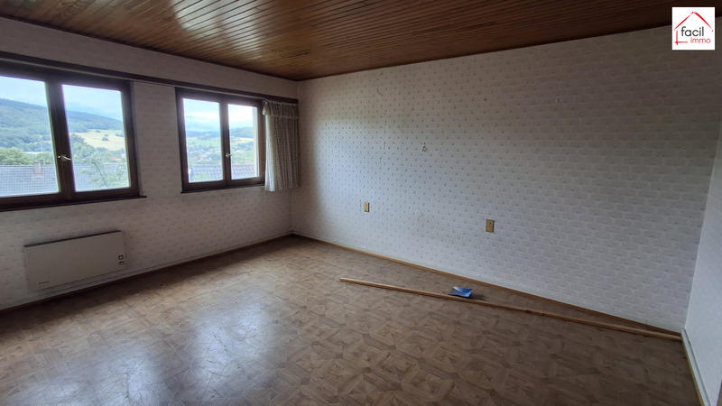 Maison - 250 m² - 9 pièces