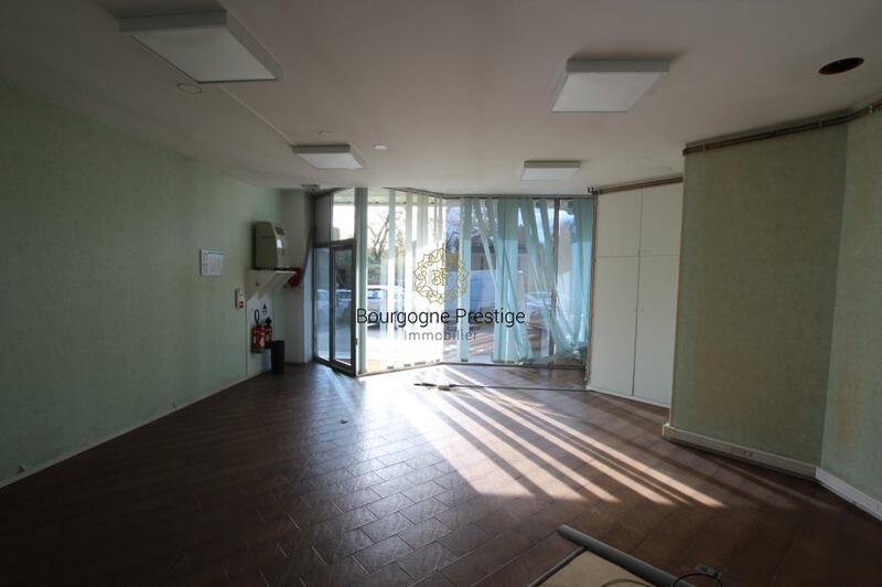 Local commercial - 134 m²