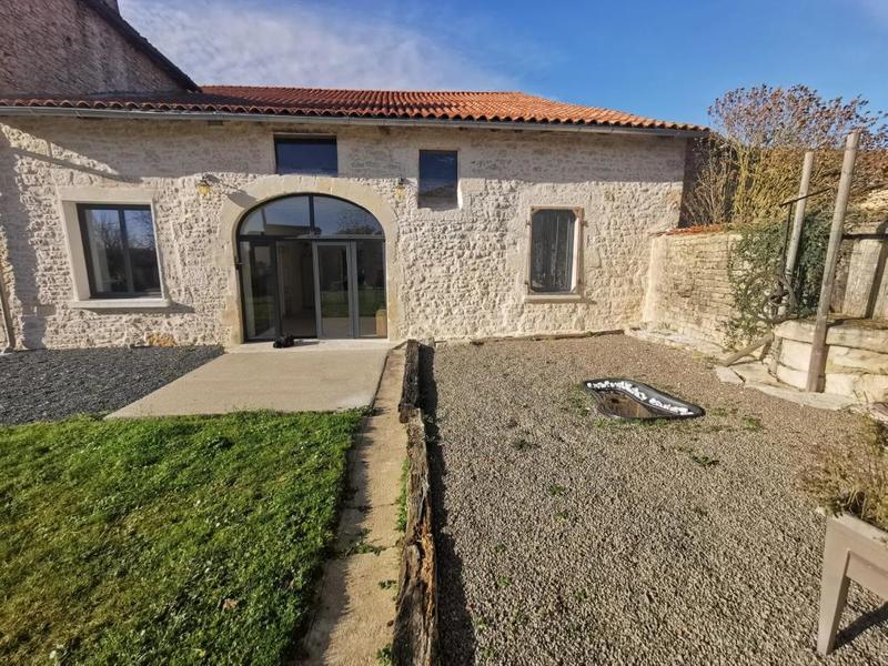 Demeure - 280 m² - 7 pièces