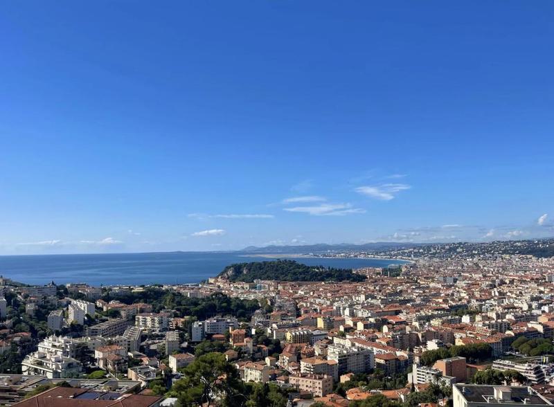 Appartement - 61 m² - 2 pièces