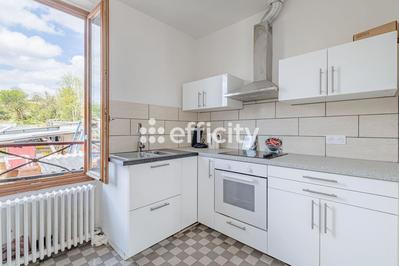 Maison - 105 m² - 4 pièces