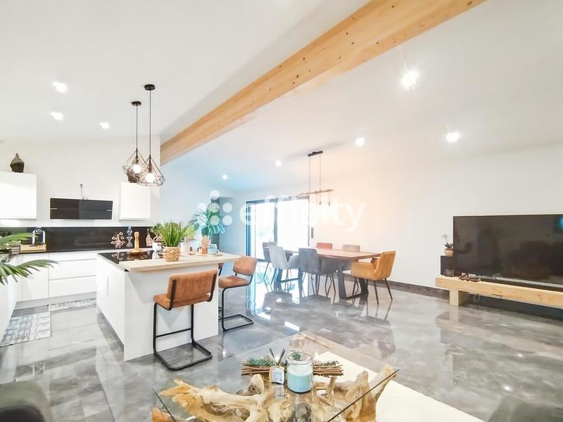 Pavillon - 151 m² - 5 pièces