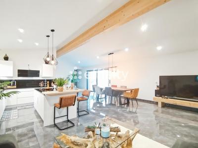 Pavillon - 151 m² - 5 pièces