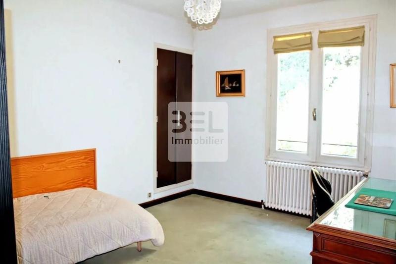 Villa - 228 m² - 10 pièces