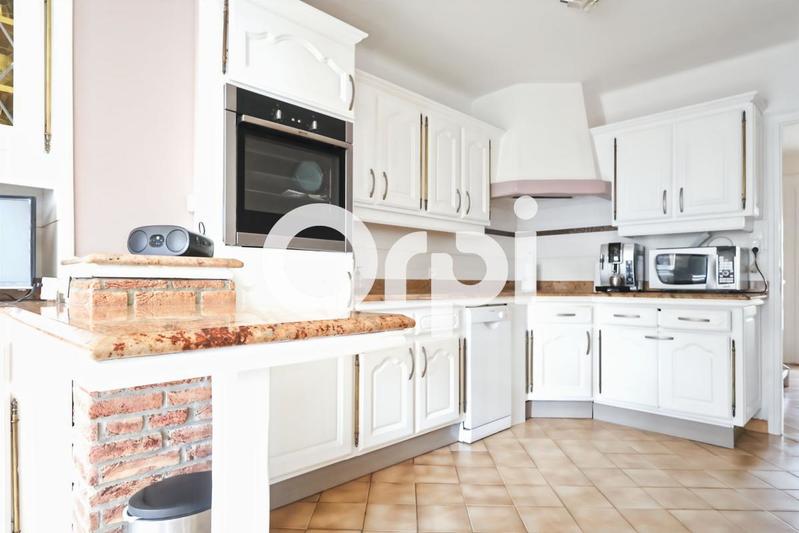 Maison - 102 m² - 5 pièces