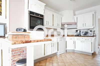 Maison - 102 m² - 5 pièces