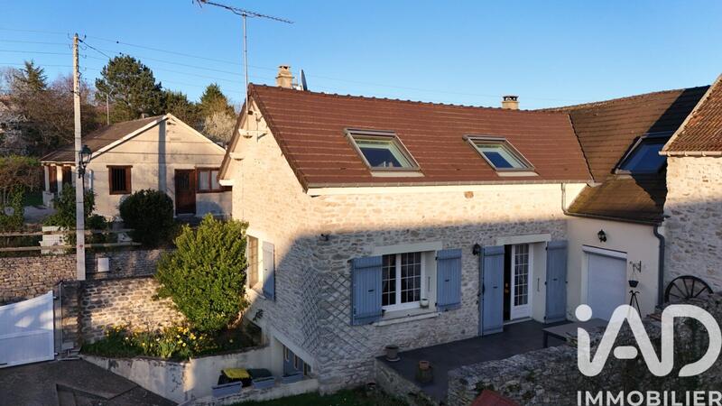 Maison de village - 134 m² - 6 pièces