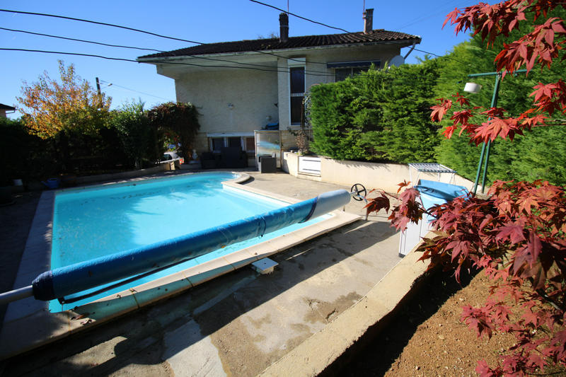 Maison - 102 m² - 6 pièces