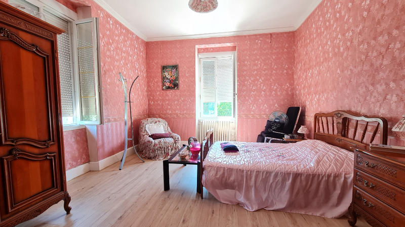 Maison - 185 m² - 6 pièces