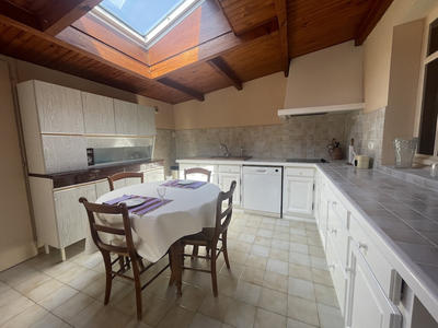 Maison - 121 m² - 6 pièces