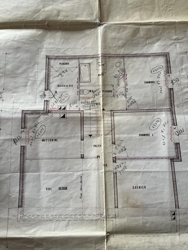 Maison traditionnelle - 125 m² - 6 pièces