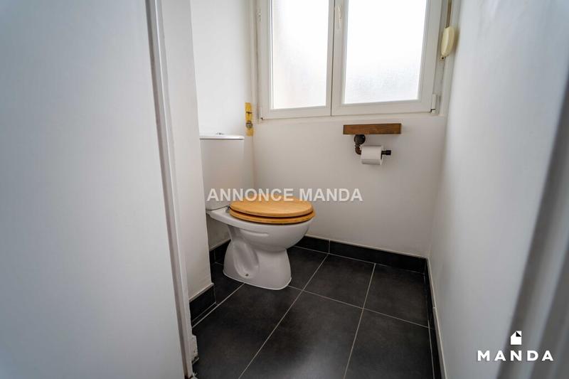 Chambre - 10 m² - 6 pièces