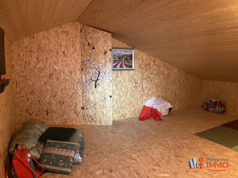 Maison - 110 m² - 4 pièces