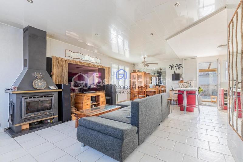 Maison - 89 m² - 5 pièces