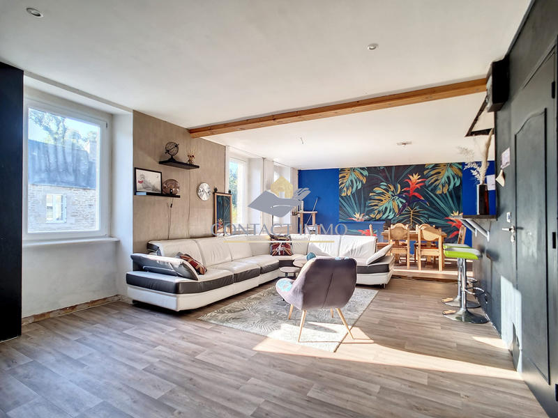 Maison - 293 m² - 8 pièces