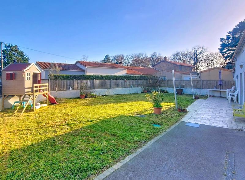 Maison - 80 m² - 4 pièces